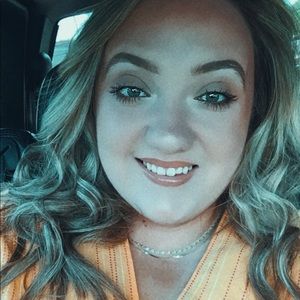 Meet your Posher, Tori